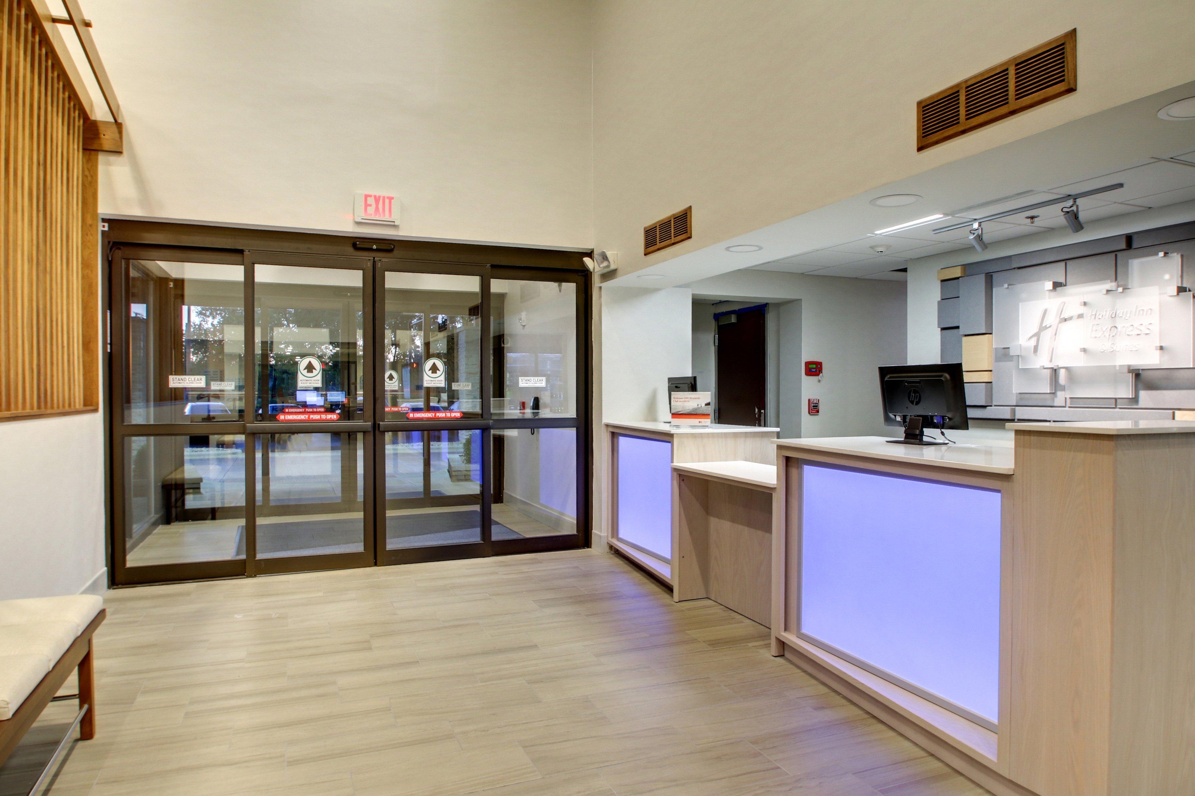 Holiday Inn Express & Suites Aurora - Naperville By Ihg Exteriör bild