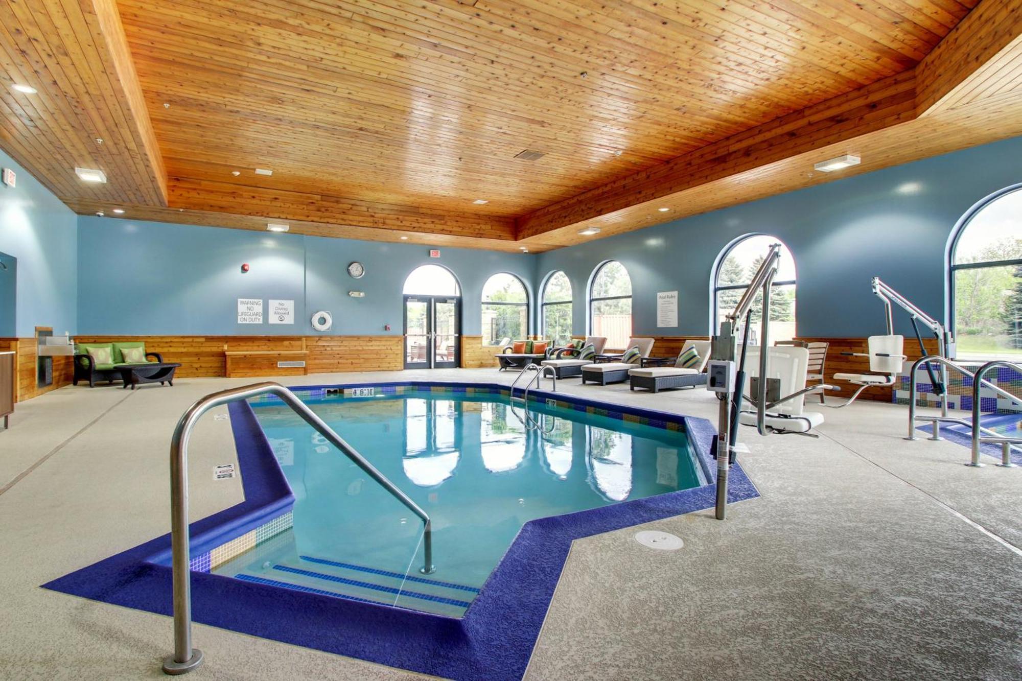 Holiday Inn Express & Suites Aurora - Naperville By Ihg Exteriör bild